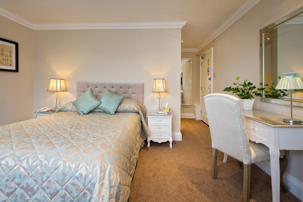 Cheshire Hospitality Ltd T\/A Lennox Lea Studios & Apartments セール エクステリア 写真