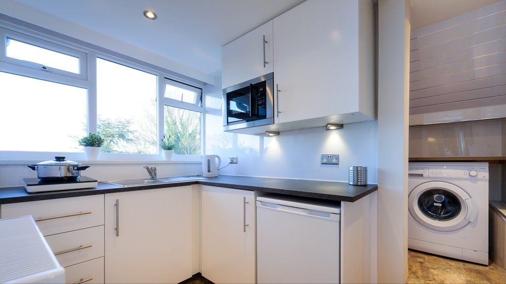 Cheshire Hospitality Ltd T\/A Lennox Lea Studios & Apartments セール エクステリア 写真